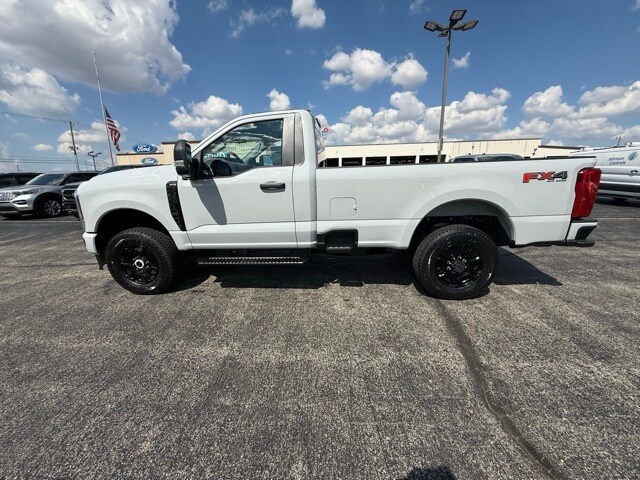 2026 Ford F-350 XL photo 3