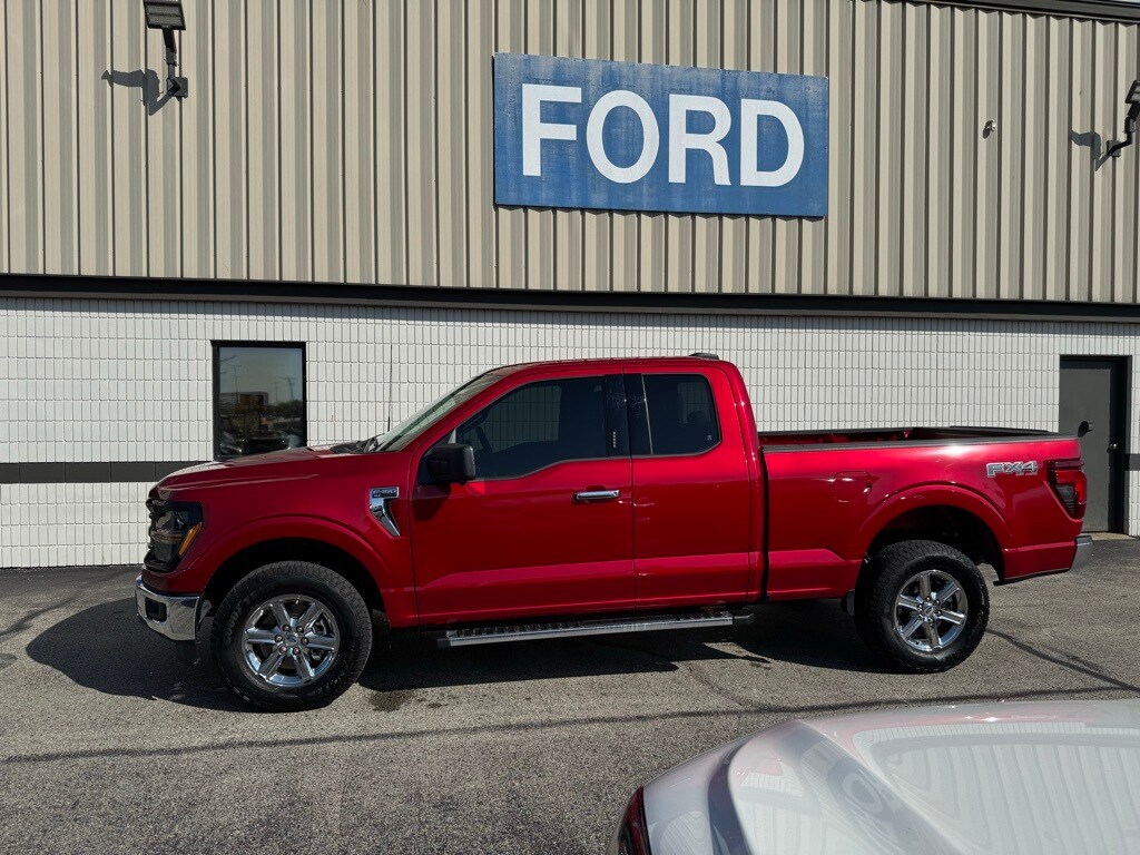 2024 Ford F-150 XLT photo 2