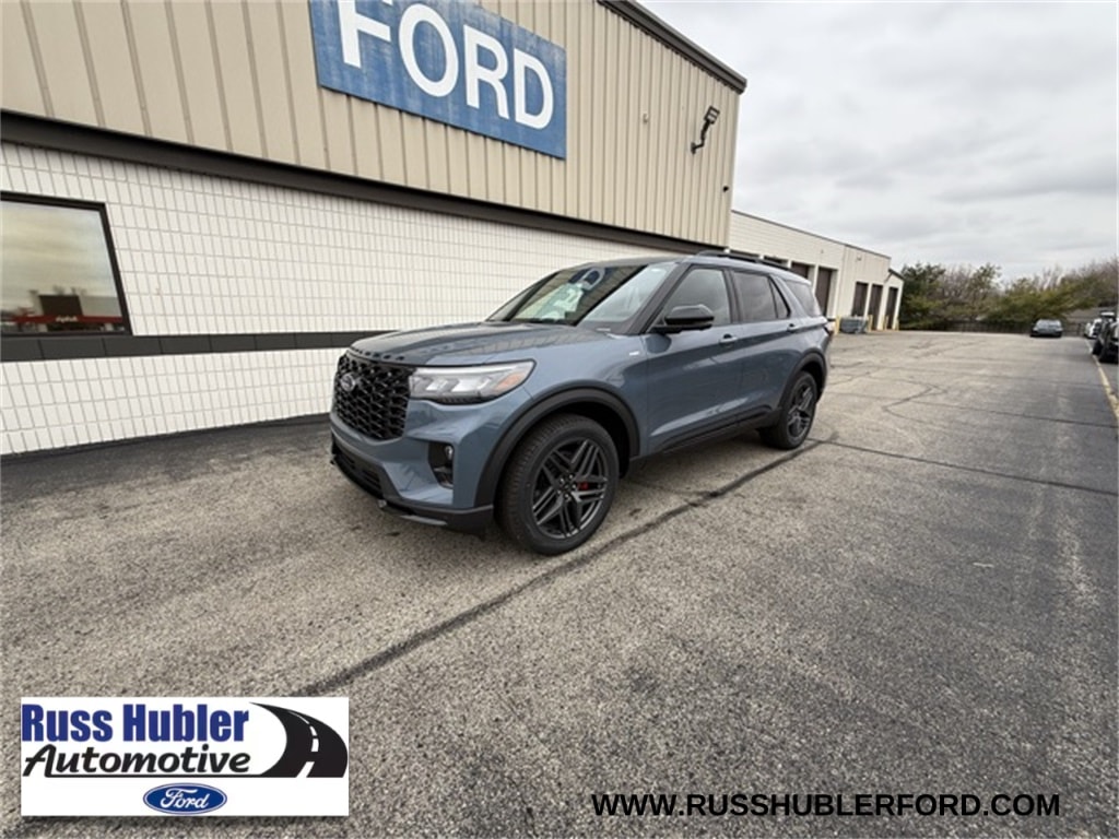 2026 Ford Explorer ST-LINE's photo