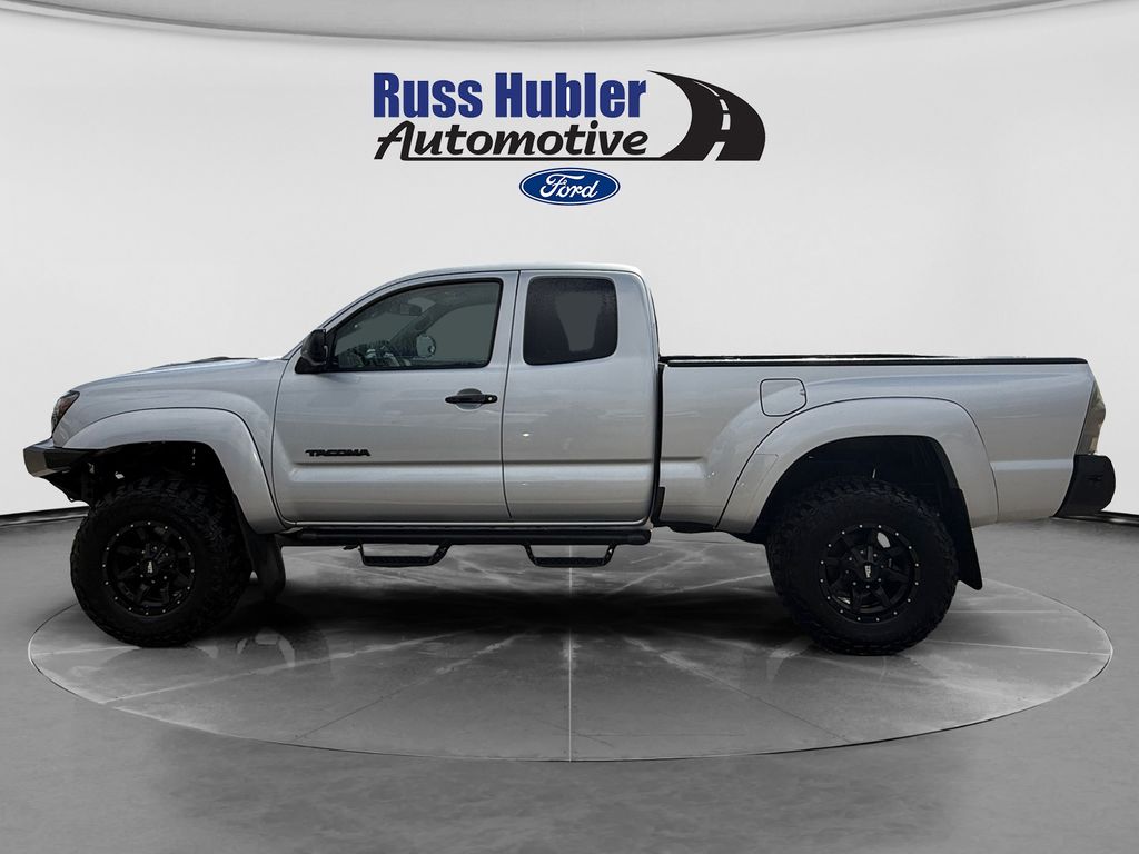 Used 2010 Toyota Tacoma Base with VIN 5TEUU4EN3AZ674372 for sale in Greensburg, IN
