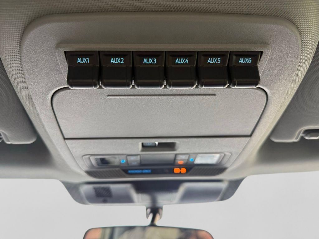 2026 Ford F-450 Super Duty XL - Photo 14
