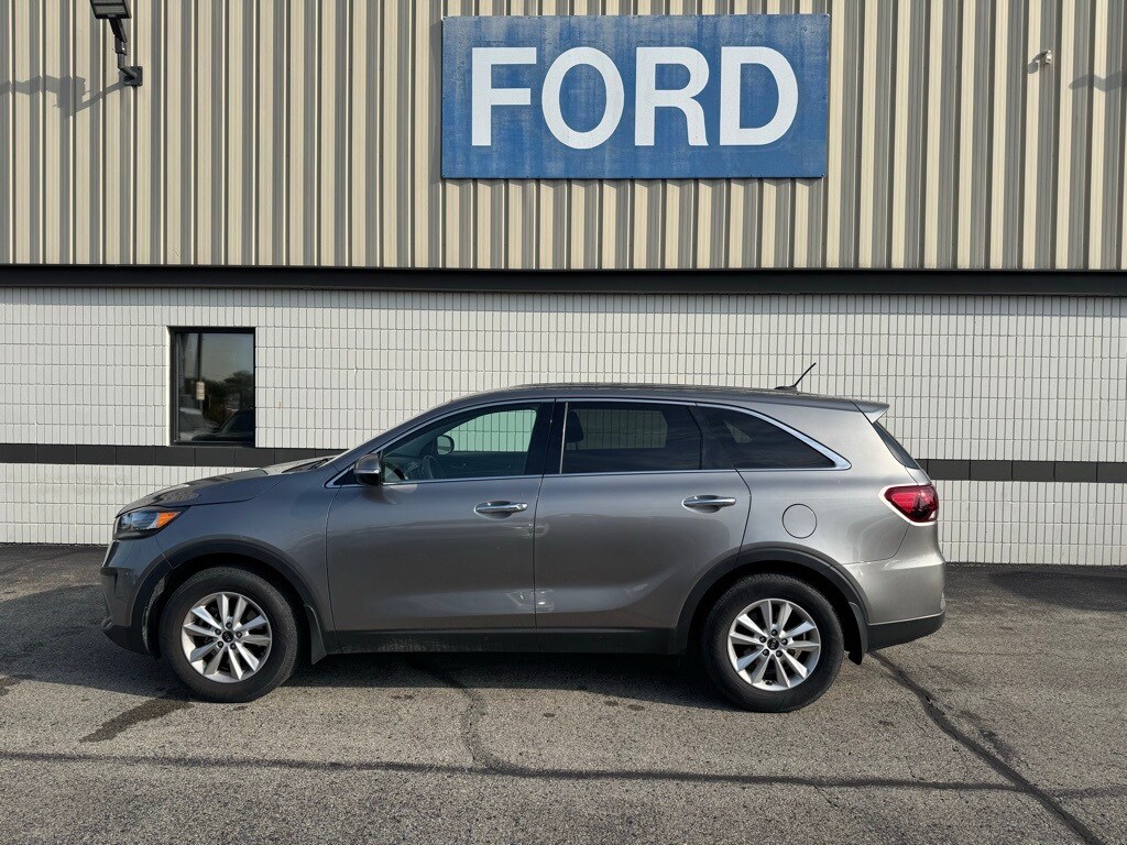 2019 Kia Sorento L photo 2