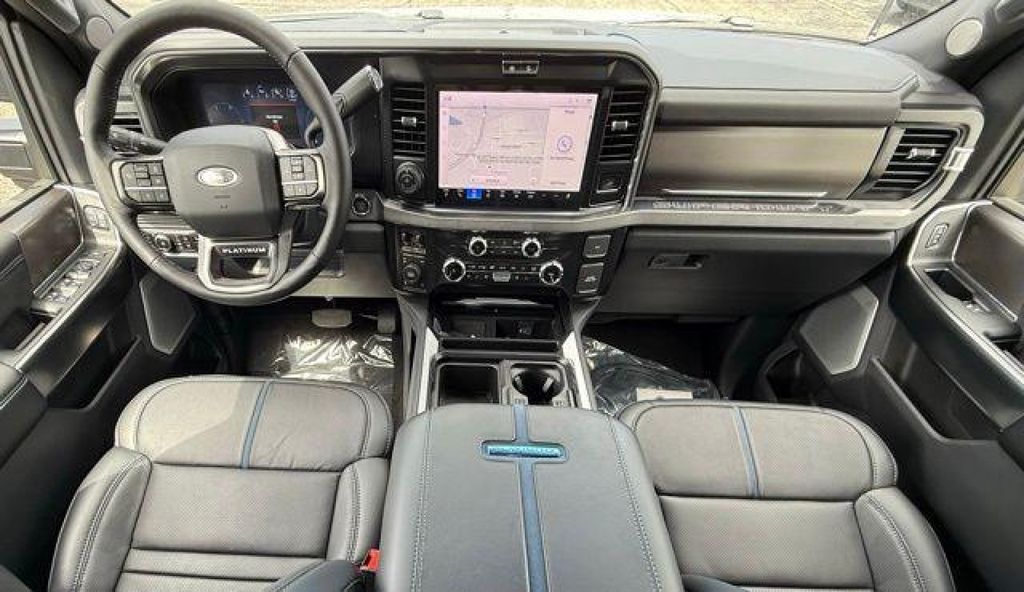 2026 Ford F-350 Super Duty Platinum - Photo 21