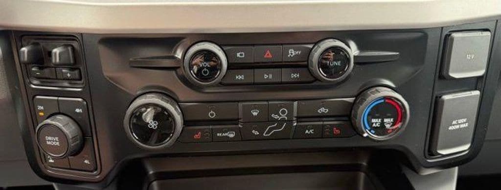 2026 Ford F-250 Super Duty XLT - Photo 14