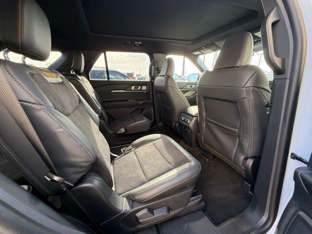 2026 Ford Explorer Tremor - Photo 30