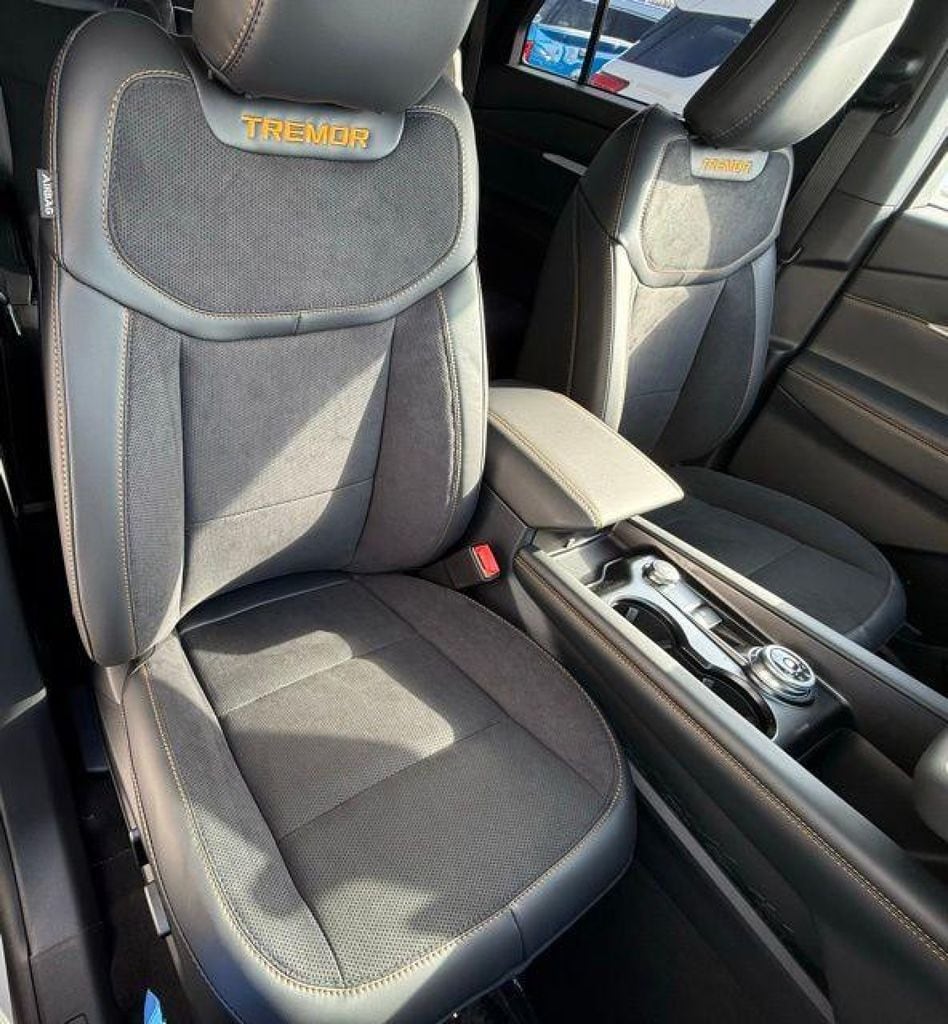 2026 Ford Explorer Tremor - Photo 32