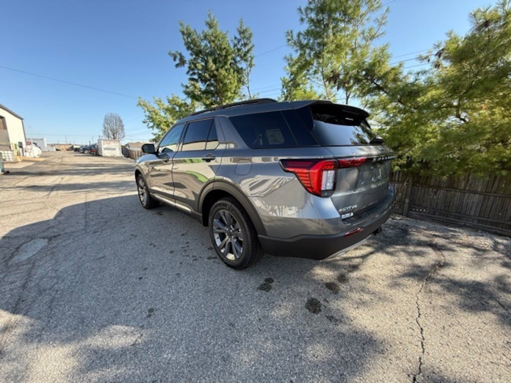 New 2025 Ford Explorer Active SUV
