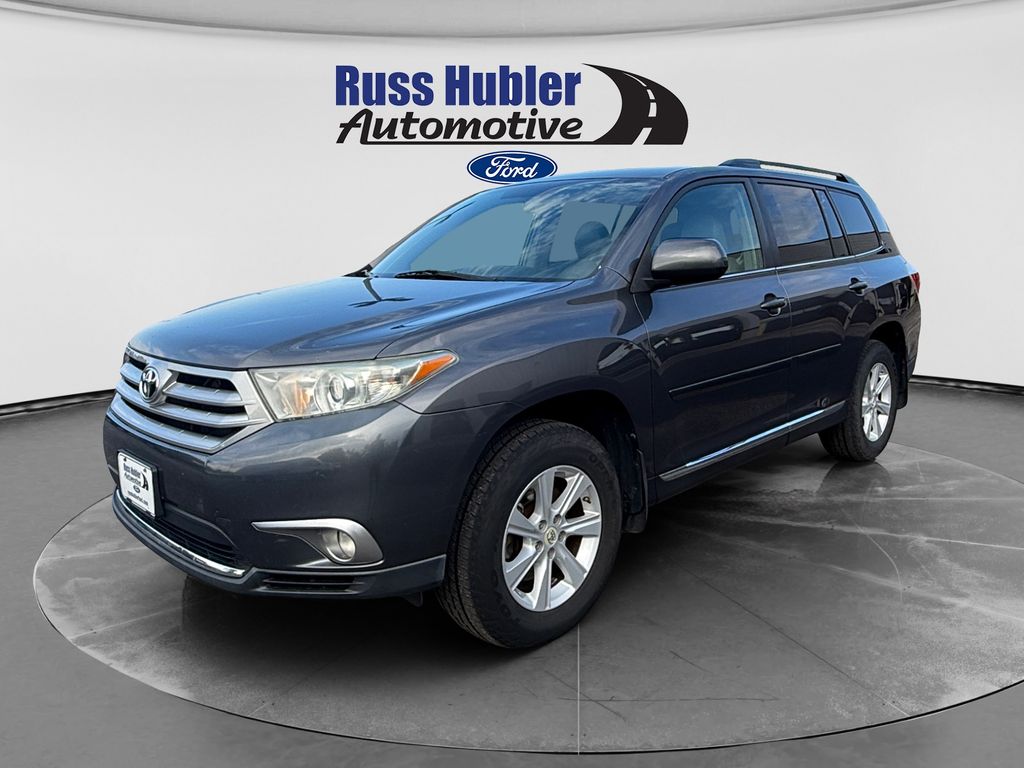 Used 2011 Toyota Highlander SE with VIN 5TDBK3EH4BS074461 for sale in Greensburg, IN
