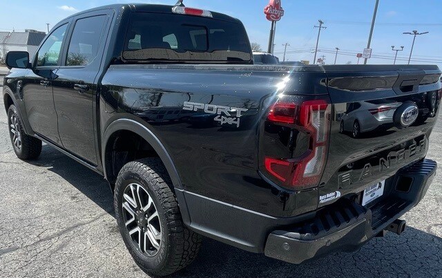 2024 Ford Ranger Lariat photo 3