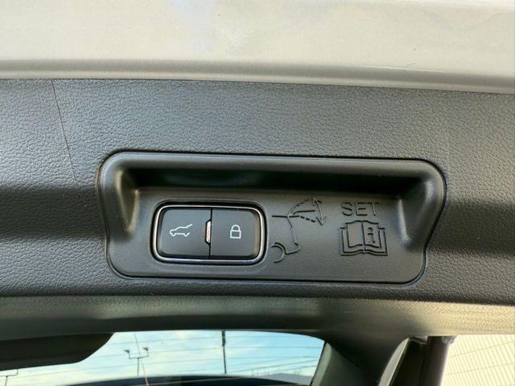 2026 Ford Explorer Tremor - Photo 29