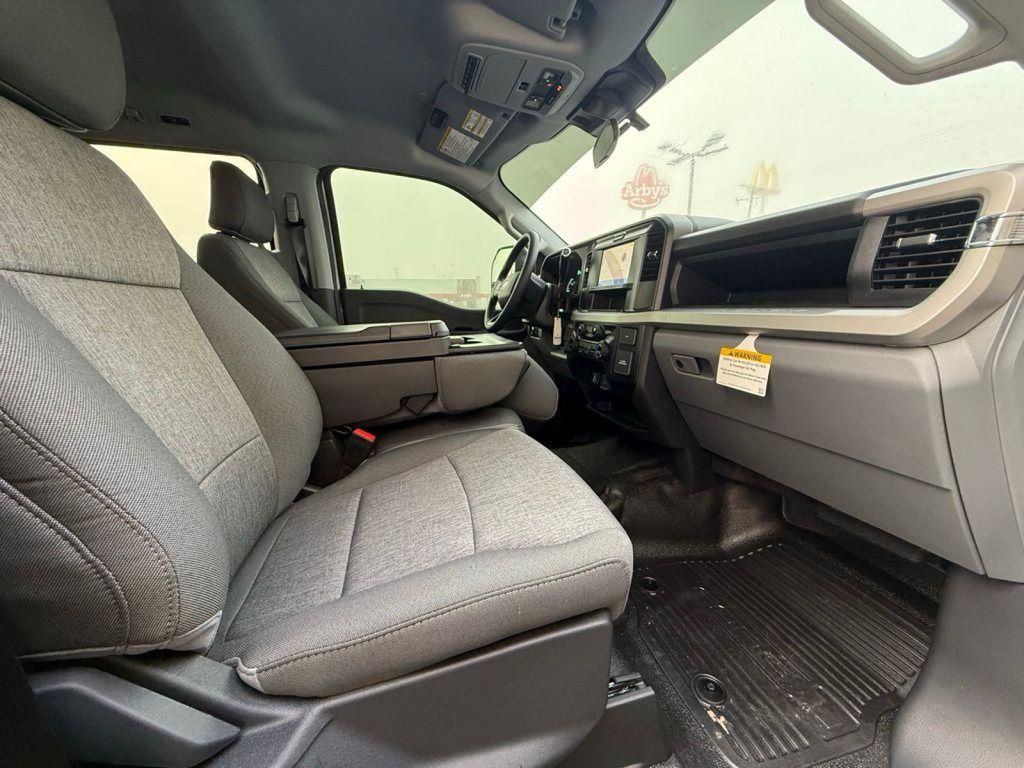 2026 Ford F-450 Super Duty XL - Photo 25