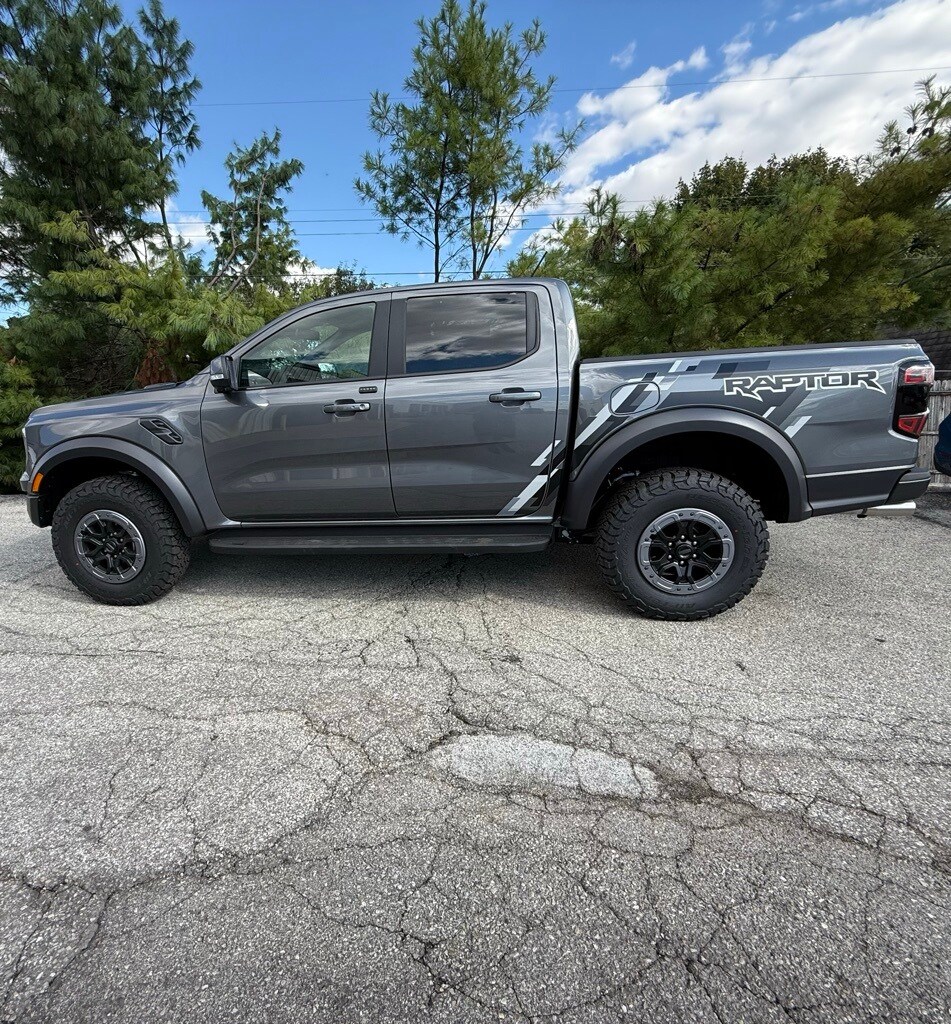 2025 Ford Ranger Raptor photo 3