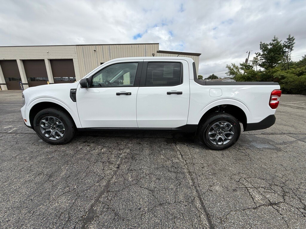2025 Ford Maverick XLT photo 3