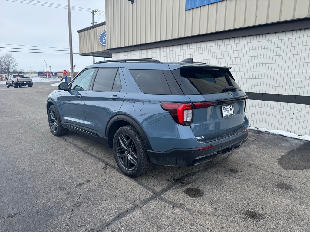 Used 2025 Ford Explorer ST-Line SUV