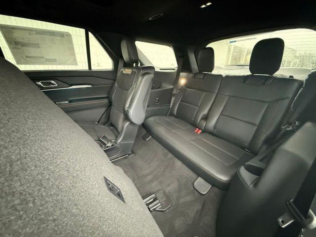 2026 Ford Explorer Tremor - Photo 25