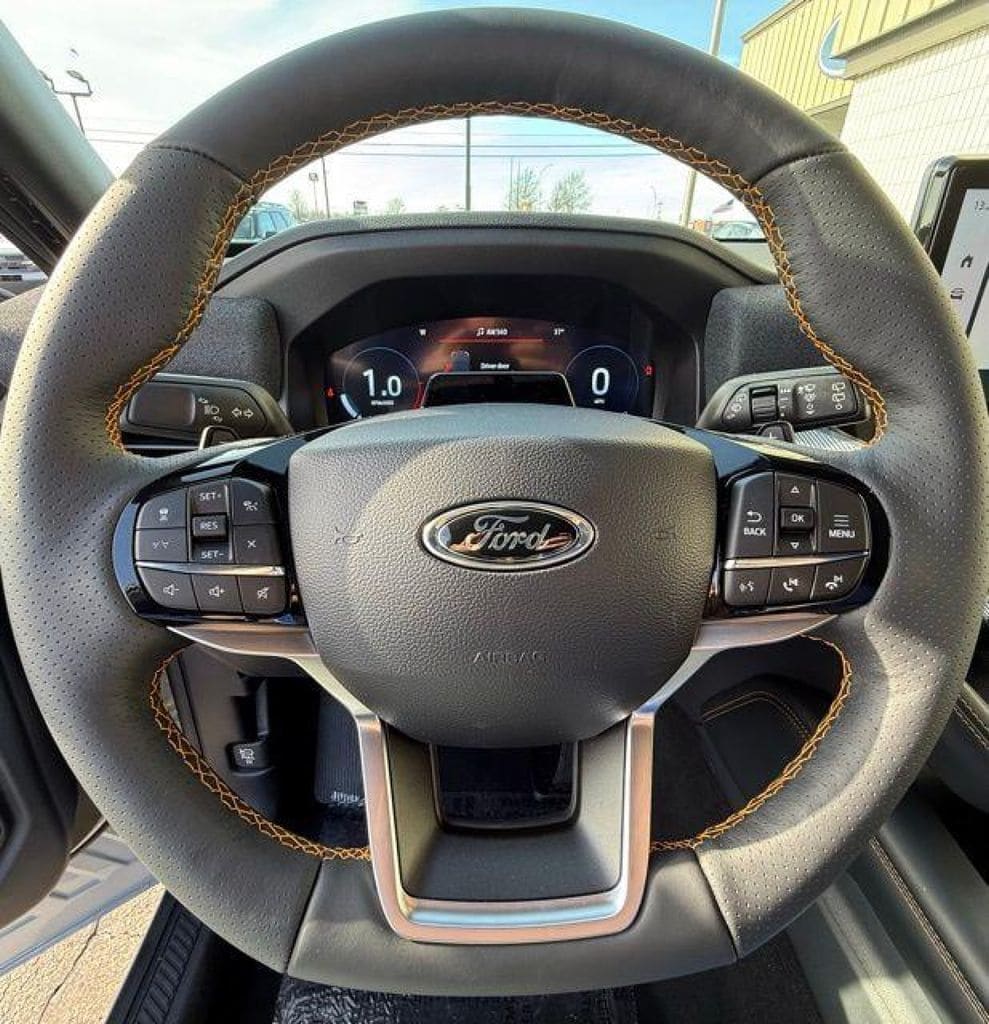 2026 Ford Explorer Tremor - Photo 18