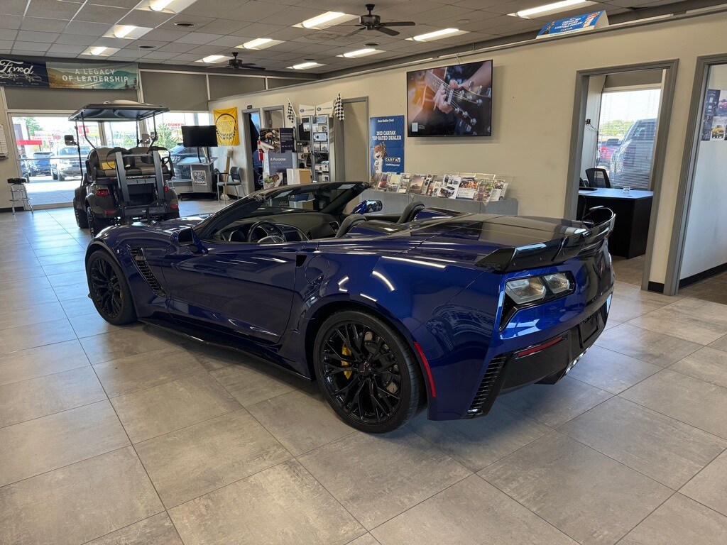2017 Chevrolet Corvette Z06 Convertible photo 3