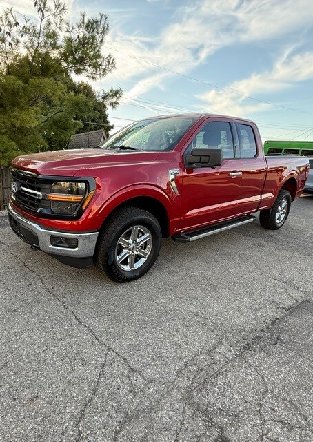 2024 Ford F-150 XLT photo 3