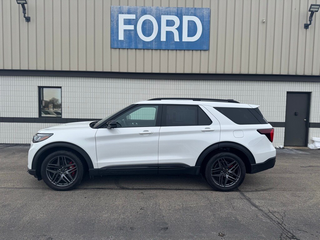 Used 2025 Ford Explorer ST SUV