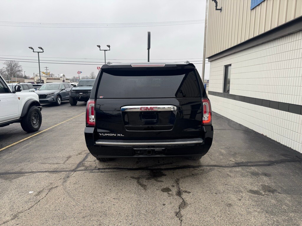 Used 2017 GMC Yukon XL Denali SUV