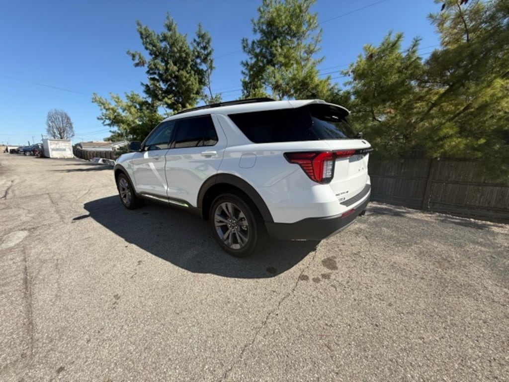 New 2025 Ford Explorer Active SUV