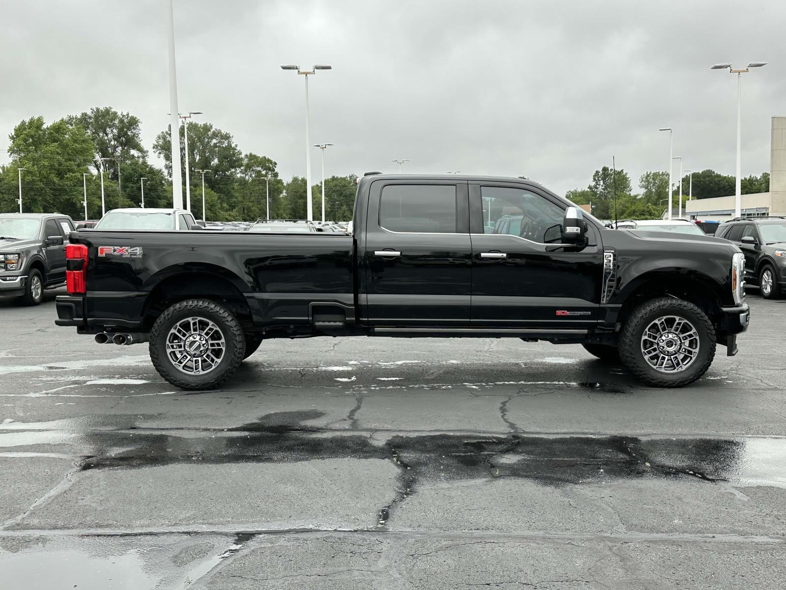 Used 2024 Ford F-350 Super Duty Limited with VIN 1FT8W3BM7RED54634 for sale in Macomb, MI