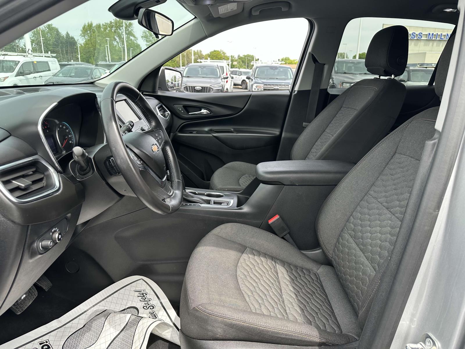 Used 2019 Chevrolet Equinox 2FL with VIN 3GNAXJEV3KS605157 for sale in Macomb, MI