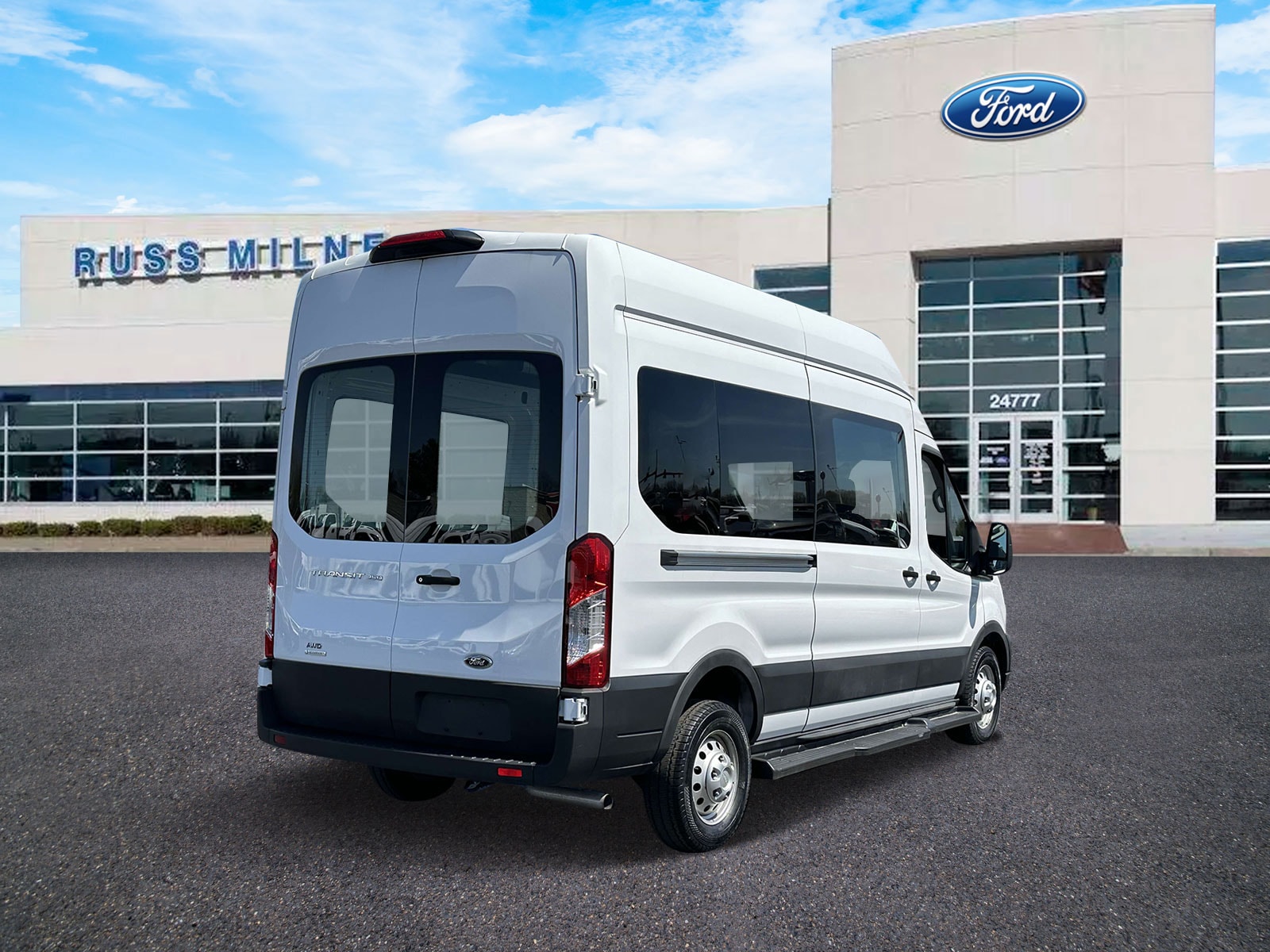 Used 2023 Ford Transit Van Base with VIN 1FDBW2XG1PKB24696 for sale in Macomb, MI