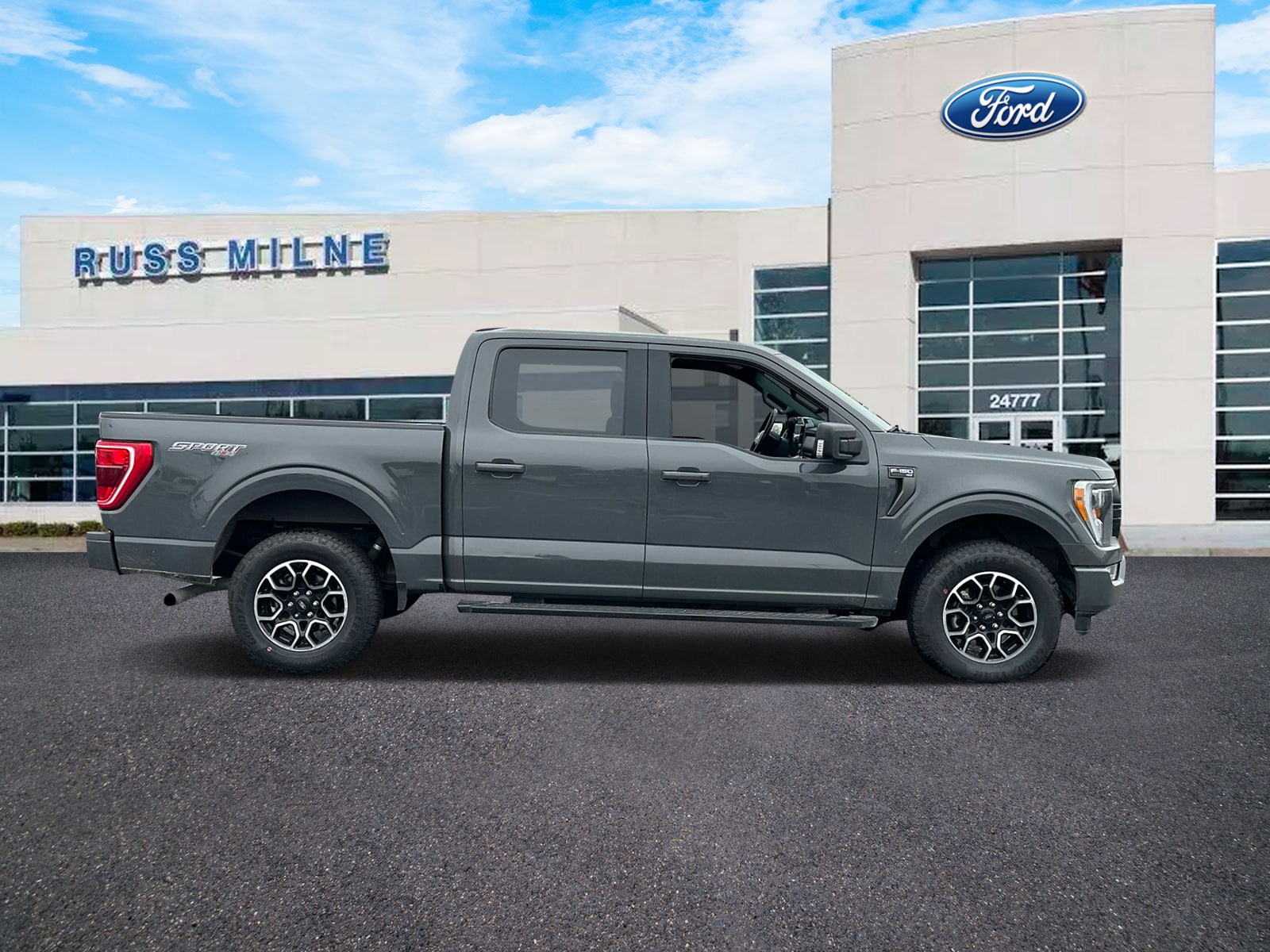 Used 2021 Ford F-150 XLT with VIN 1FTEW1EP0MFC99914 for sale in Macomb, MI