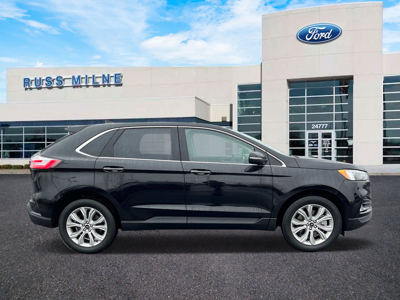 Used 2023 Ford Edge Titanium with VIN 2FMPK4K91PBA29913 for sale in Macomb, MI