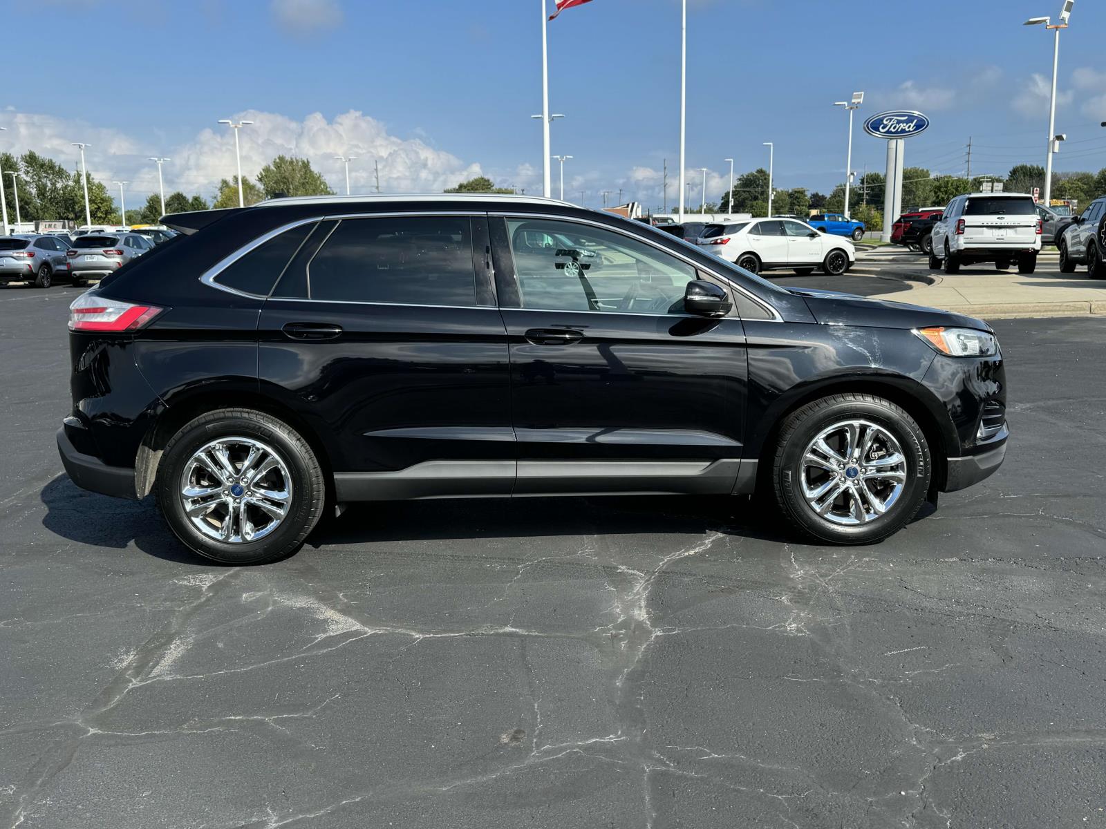 Used 2020 Ford Edge SEL with VIN 2FMPK4J96LBA81453 for sale in Macomb, MI