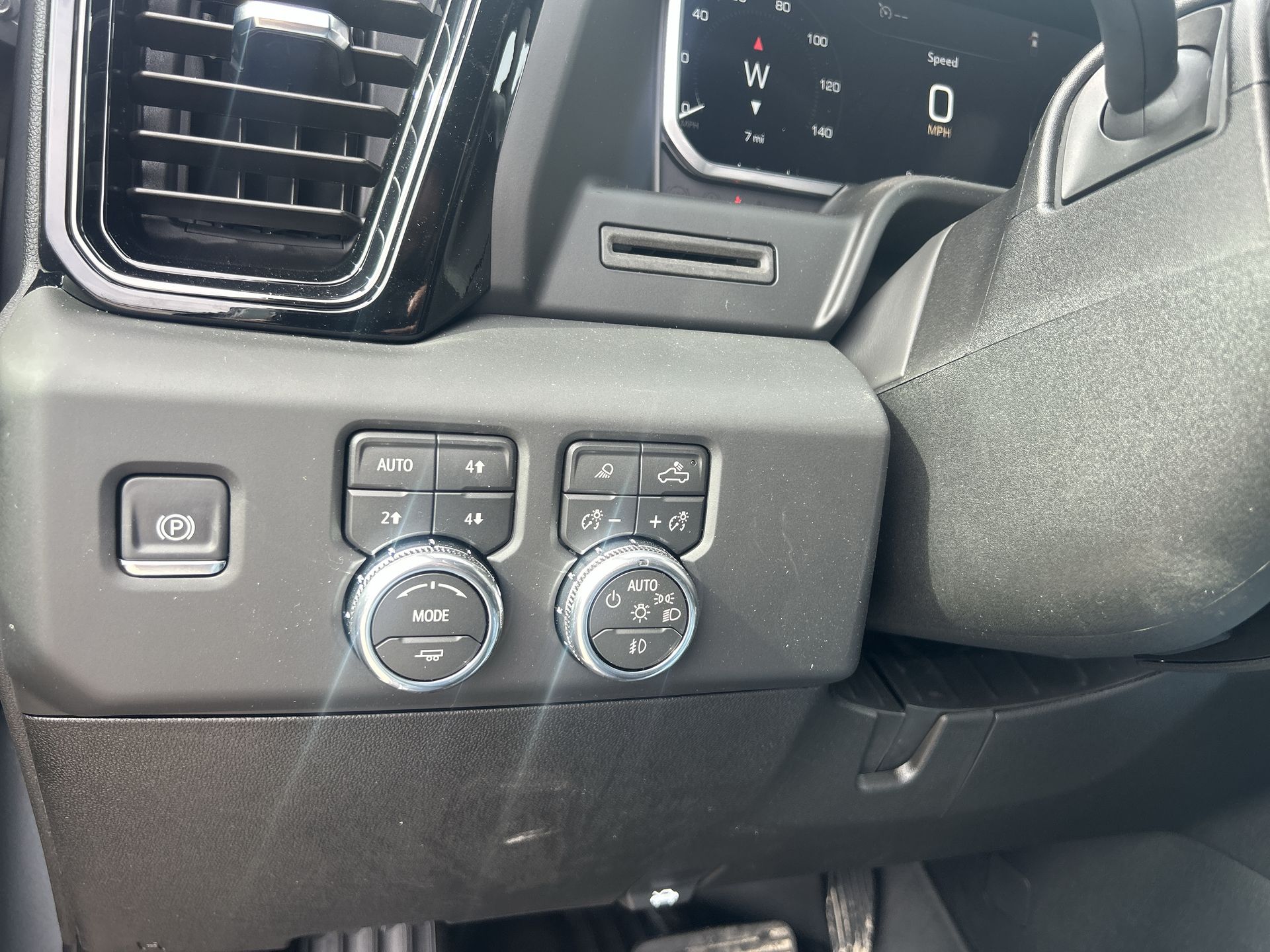 2026 GMC Sierra 2500HD AT4 - Photo 66