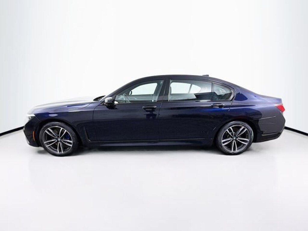 Used 2022 BMW 750 i xDrive Sedan