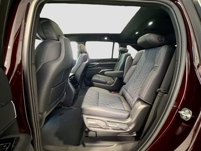 2026 Cadillac Escalade IQ Sport - Photo 22