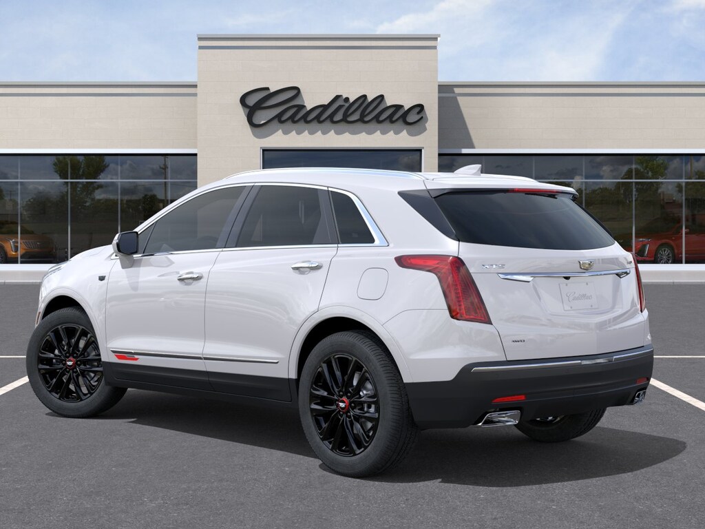 New 2026 CADILLAC XT5 Luxury SUV