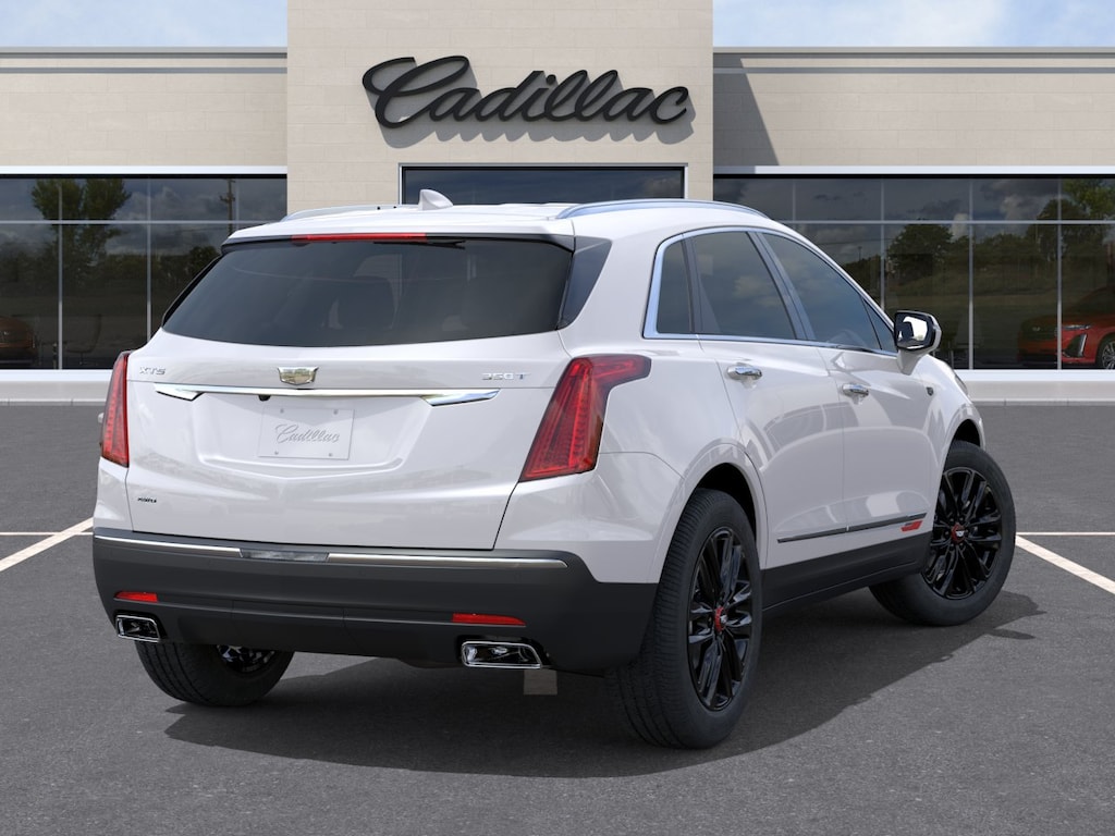 New 2026 CADILLAC XT5 Luxury SUV