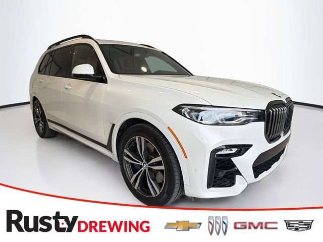 2022 BMW X7 M50i's photo