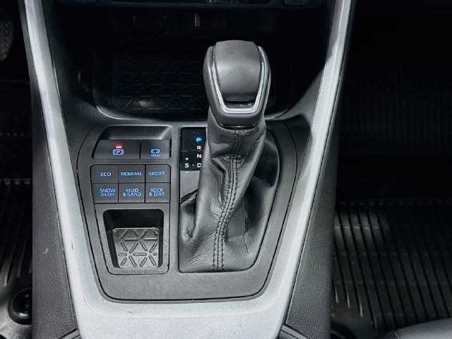 2022 Toyota RAV4 XLE Premium - Photo 15