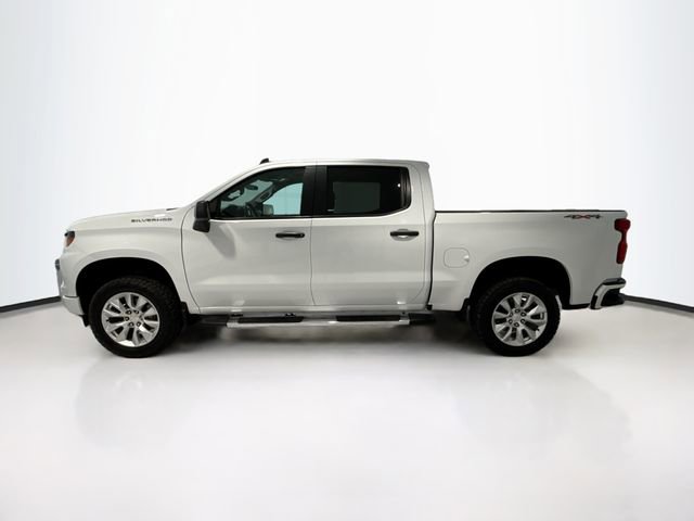 2024 Chevrolet Silverado 1500 Custom photo 4