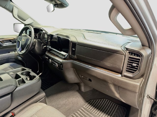 2024 Chevrolet Silverado 1500 LT - Photo 24