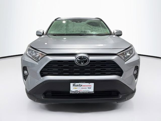 2019 Toyota RAV4 XLE Premium photo 2