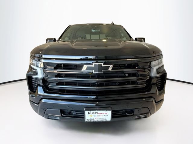 2025 Chevrolet Silverado 1500 High Country photo 2