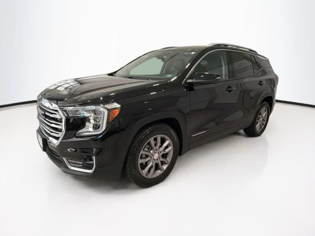 Used 2024 GMC Terrain SLT SUV