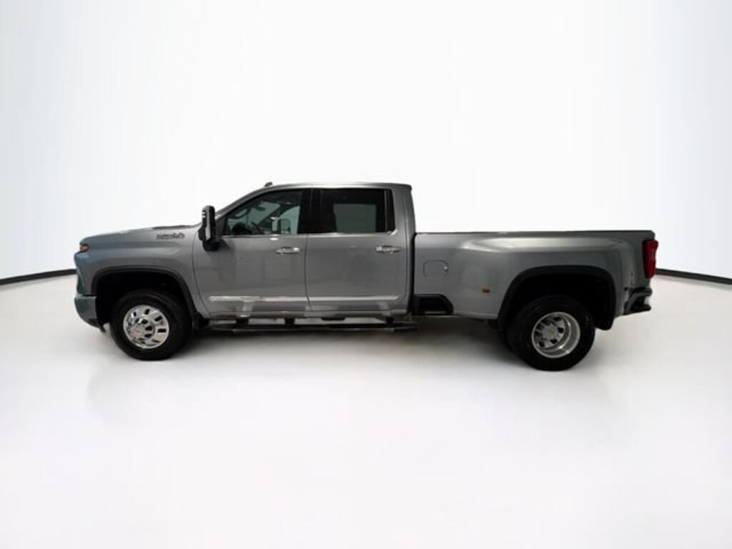 Used 2025 Chevrolet Silverado 3500 HD High Country DRW Truck Crew Cab