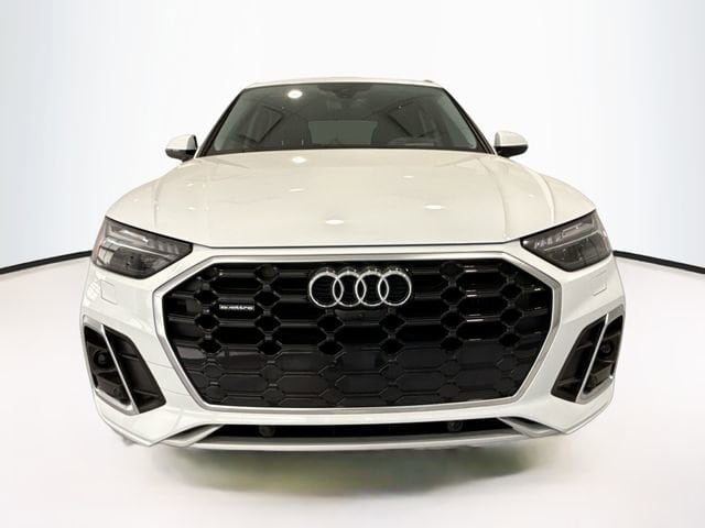 Used 2023 Audi Q5 Prestige with VIN WA1FAAFYXP2184284 for sale in Jefferson City, MO
