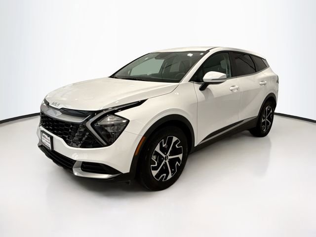 2023 Kia Sportage EX photo 3