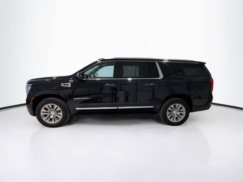 Used 2025 GMC Yukon XL Denali SUV
