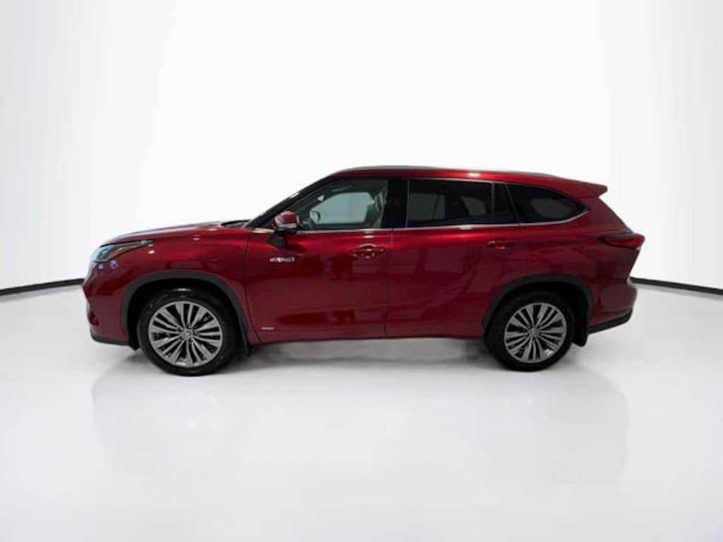 Used 2020 Toyota Highlander Hybrid Platinum SUV