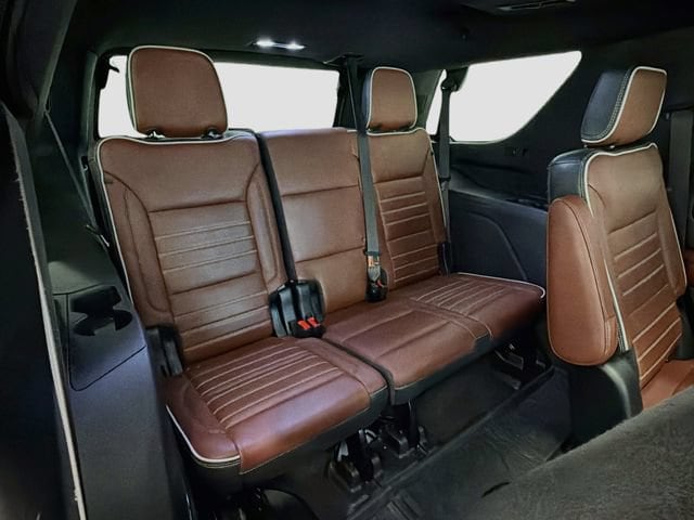 2023 GMC Yukon Denali Ultimate - Photo 26