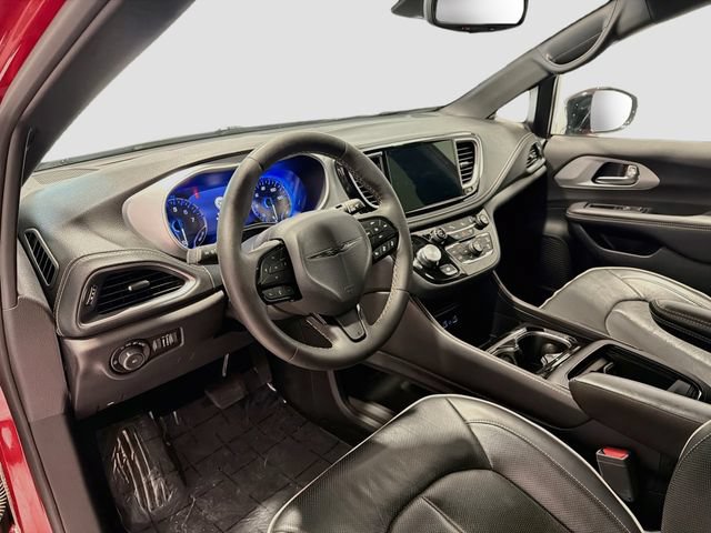 2025 Chrysler Pacifica Limited - Photo 9